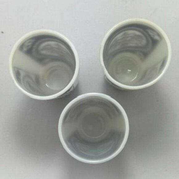 RARE Vtg Hazel Atlas Milk Glass Tumblers Love Birds Embossed Dutch Folk Art Set* - Picture 5 of 9